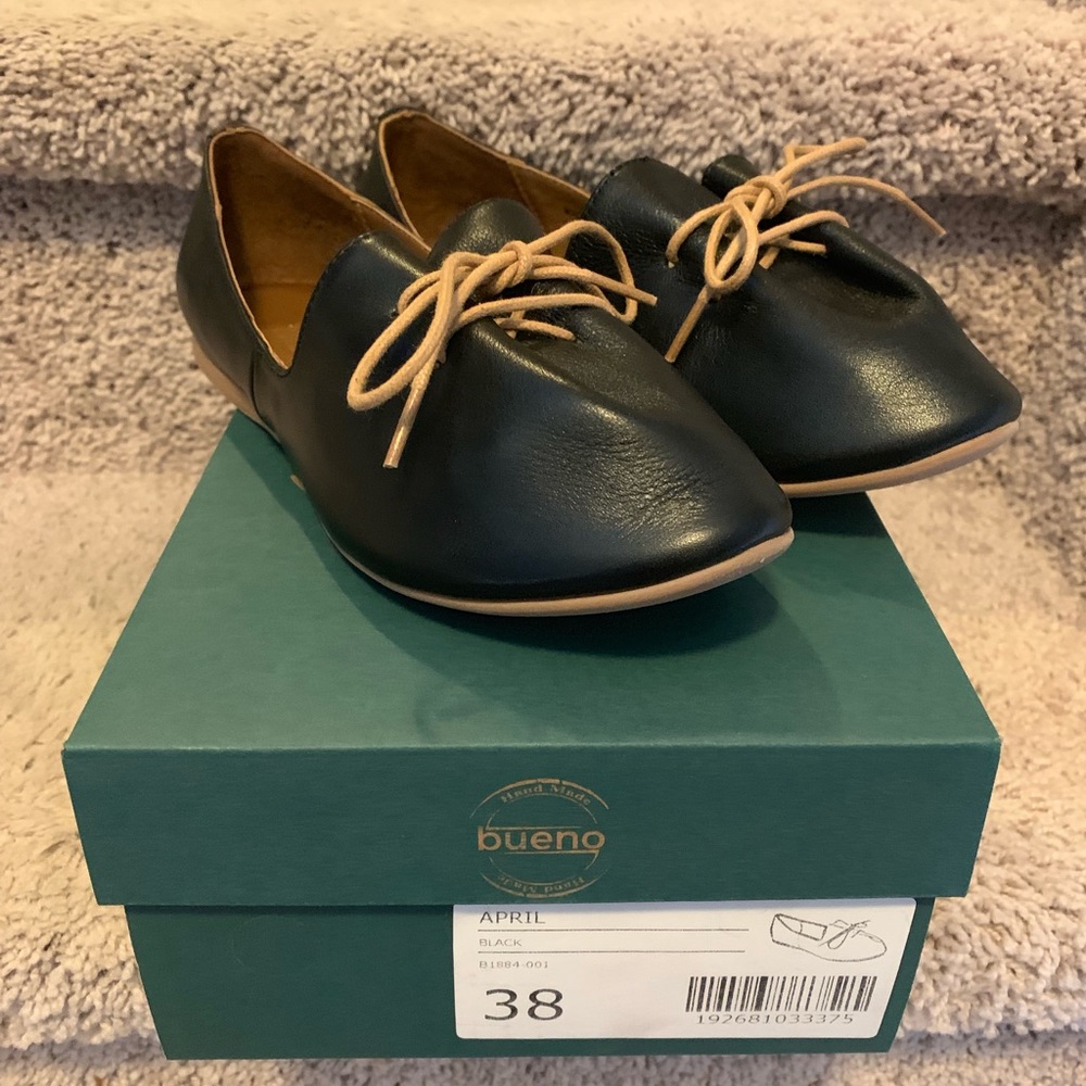 Bueno Black Leather Lace-Front Flats with Tan Laces